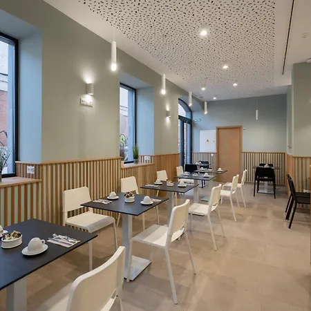 Appart hôtel Plaza De La Luz 4*