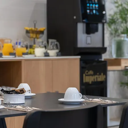 Plaza De La Luz Aparthotel 4*