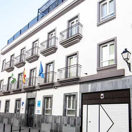 Plaza De La Luz Aparthotel 4*