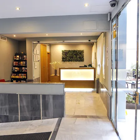 Aparthotel Plaza De La Luz