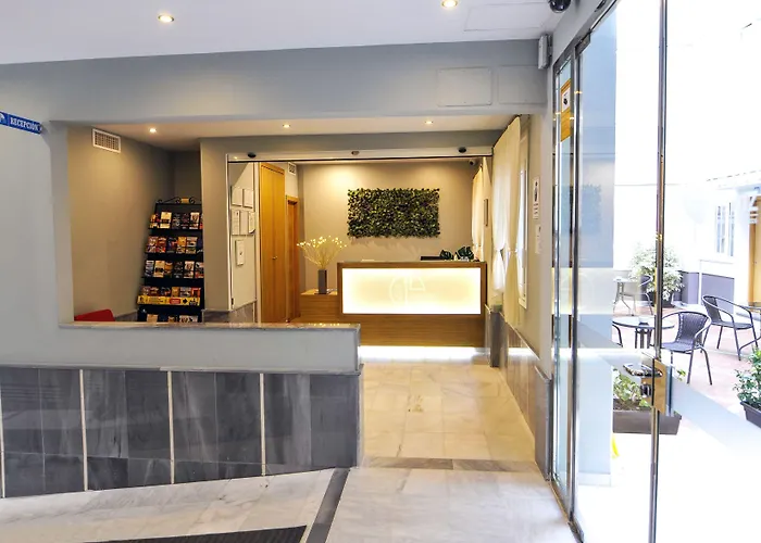 Aparthotel Plaza De La Luz