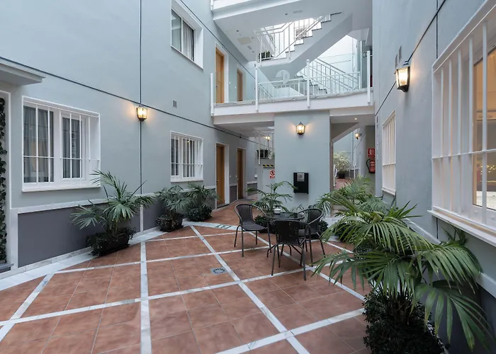 Aparthotel Plaza De La Luz