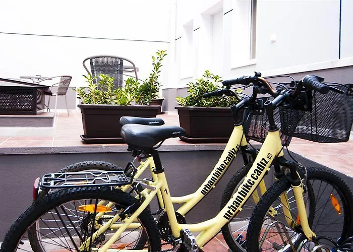 Апарт-отель Plaza De La Luz Кадис