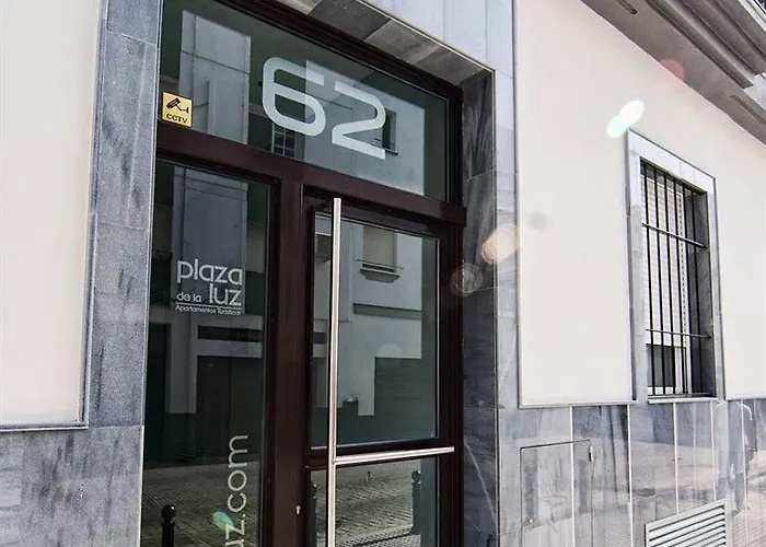 Aparthotel Plaza De La Luz Cádiz