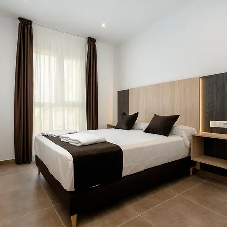 Hotel apartamentowy Plaza De La Luz 4*