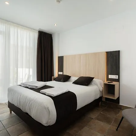 Apartahotel Plaza De La Luz Cádiz