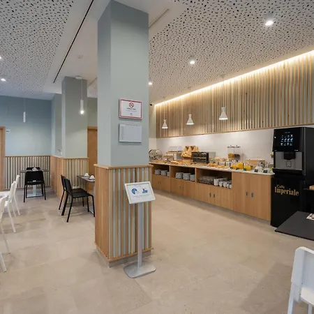 Plaza De La Luz Kadyks