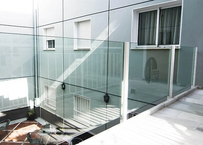 Hotel apartamentowy Plaza De La Luz