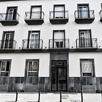 Aparthotel Plaza De La Luz Cadiz
