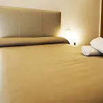 Plaza De La Luz Aparthotel 4*