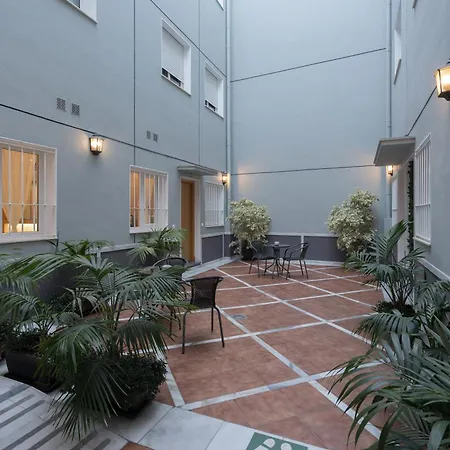 Aparthotel Plaza De La Luz Cádiz