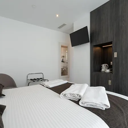 Aparthotel Plaza De La Luz